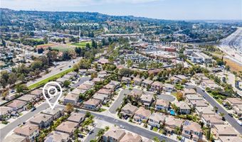 5859 E Treehouse Ln, Anaheim, CA 92807
