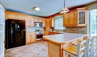 25 Carol Dr, Alloway, NJ 07418