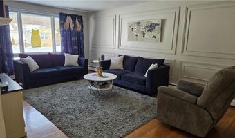 25 Rotary Dr, Johnston, RI 02919