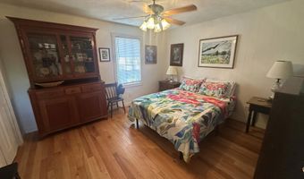 10 Greenbrier Dr, Alderson, WV 24910
