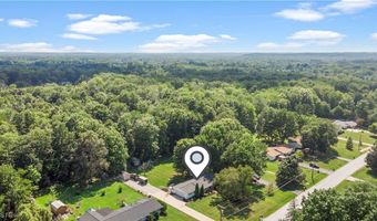 583 Sherwood Dr, Aurora, OH 44202