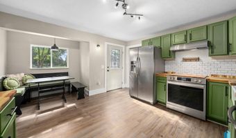 606 N 3rd St, Beresford, SD 57004