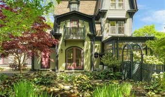 287 Gibbs Ave, Newport, RI 02840