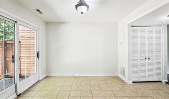 1029 COMMANDERS Way N, Annapolis, MD 21409