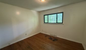 6 Riverview Dr, Athens, OH 45701