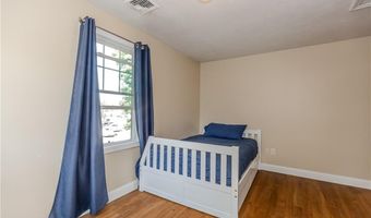 18 Willis St 18, Cranston, RI 02910