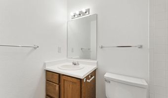 5225 SUNSET Dr, Cheyenne, WY 82009