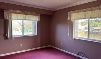 200 Hoffman Ave 206, Cranston, RI 02920