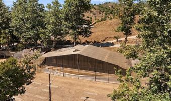 879 Stewart Canyon Rd, Fallbrook, CA 92028