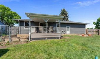 108 N Maple Ave, Brandon, SD 57005