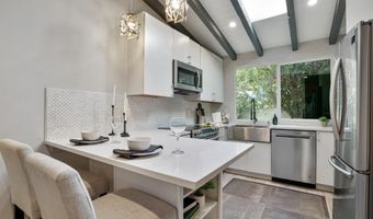 6829 Corintia St, Carlsbad, CA 92009