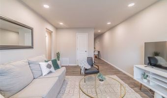 1304 SE C St, Bentonville, AR 72712
