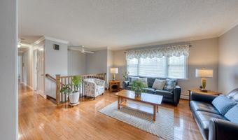 11 Hally Ln, Colchester, CT 06415