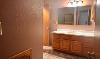 819 Black Hills Ave, Alliance, NE 69301