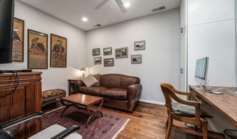 706 PRINCE St 4, Alexandria, VA 22314