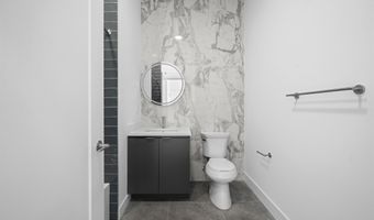 17 AVENUE E 201, Bayonne, NJ 07002