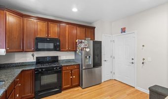 71 Kendall Ct 71, Bedford, MA 01730