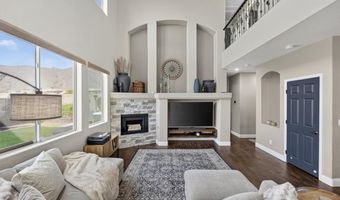 10661 Shelter Hill Ct, Las Vegas, NV 89129