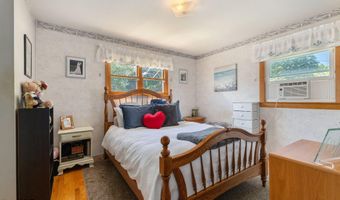 10 Tanglewood Rd, Albany, NY 12205