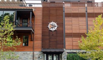 9 FRANKLIN St, Alexandria, VA 22314