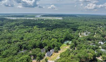 20 Millers Pond Dr, Beaufort, SC 29907