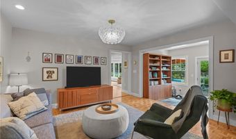 12 Half Mile Rd, Barrington, RI 02806