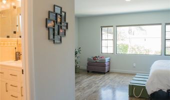 542 N Kilkea Dr, Los Angeles, CA 90048