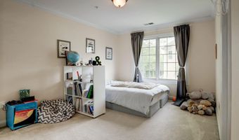 10109 DICKENS Ave, Bethesda, MD 20814