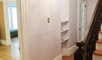 22 E Chestnut St, Augusta, ME 04330
