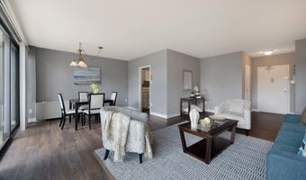 4141 N HENDERSON Rd 107, Arlington, VA 22203