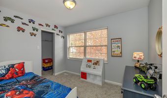 6201 Arrowhead Dr, Anderson, IN 46013