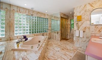 25 Surrey Dr, Cheshire, CT 06410