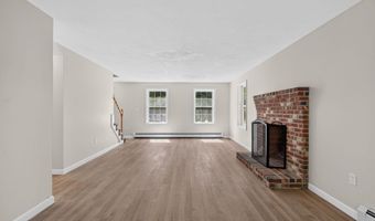 18 Ladd Rd, Brentwood, NH 03833
