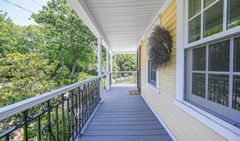 9 Lawes Ave, Bedford, NH 03110