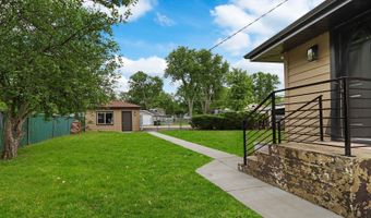39225 N Shore Ave, Antioch, IL 60002