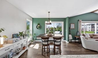 800 Kaitlynn Ave, Anamosa, IA 52205