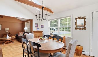 40 Cape Cod Ln, Barnstable, MA 02630