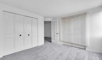 1050 Wall St 2C, Ann Arbor, MI 48105