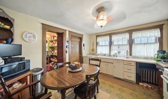 414 Green St, Burlington, NJ 07005