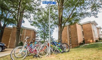 2600 INDIAN Dr 2B, Alexandria, VA 22303