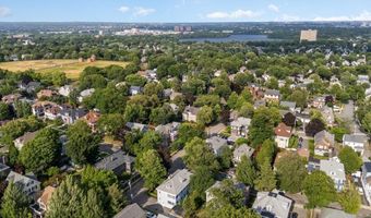 9 Spruce St, Belmont, MA 02478