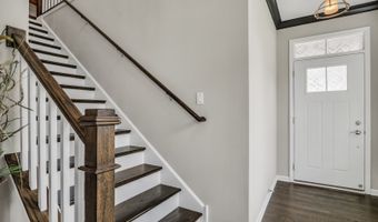 3227 N Heritage Ln, Arlington Heights, IL 60004