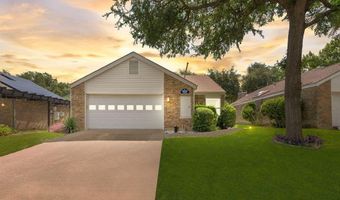 14826 Le Grande Dr, Addison, TX 75001