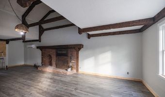 27 Flanders St, Auburn, ME 04210