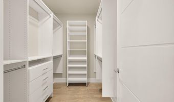 8613 MELWOOD Rd, Bethesda, MD 20817