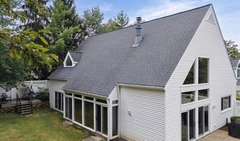 985 Goldenrod Trl, Aurora, OH 44202