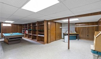 1 Leahy St, East Providence, RI 02916
