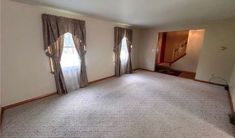 100 Chadwick Ln, Austintown, OH 44515