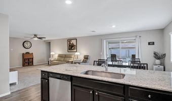 569 W Pintail Dr, Casa Grande, AZ 85122