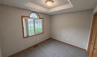 1260 Cypress Dr W, Annandale, MN 55302
